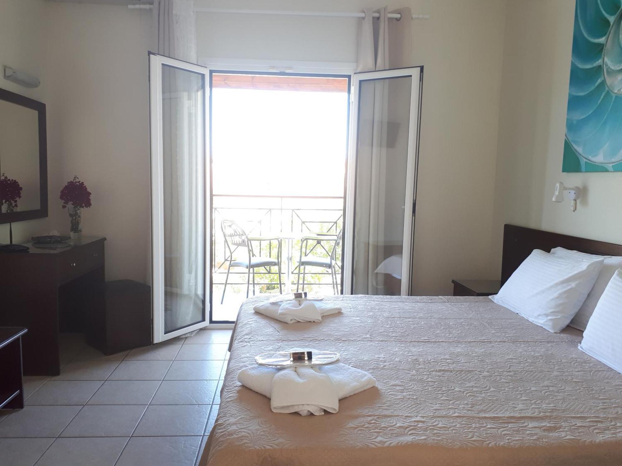 Metaxa Apartments Kávos Esterno foto