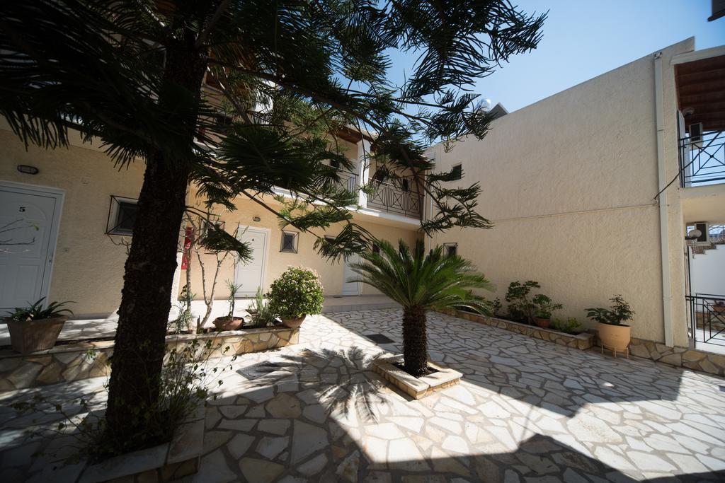 Metaxa Apartments Kávos Esterno foto