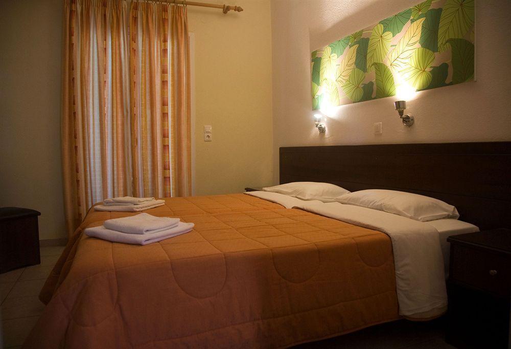 Metaxa Apartments Kávos Esterno foto
