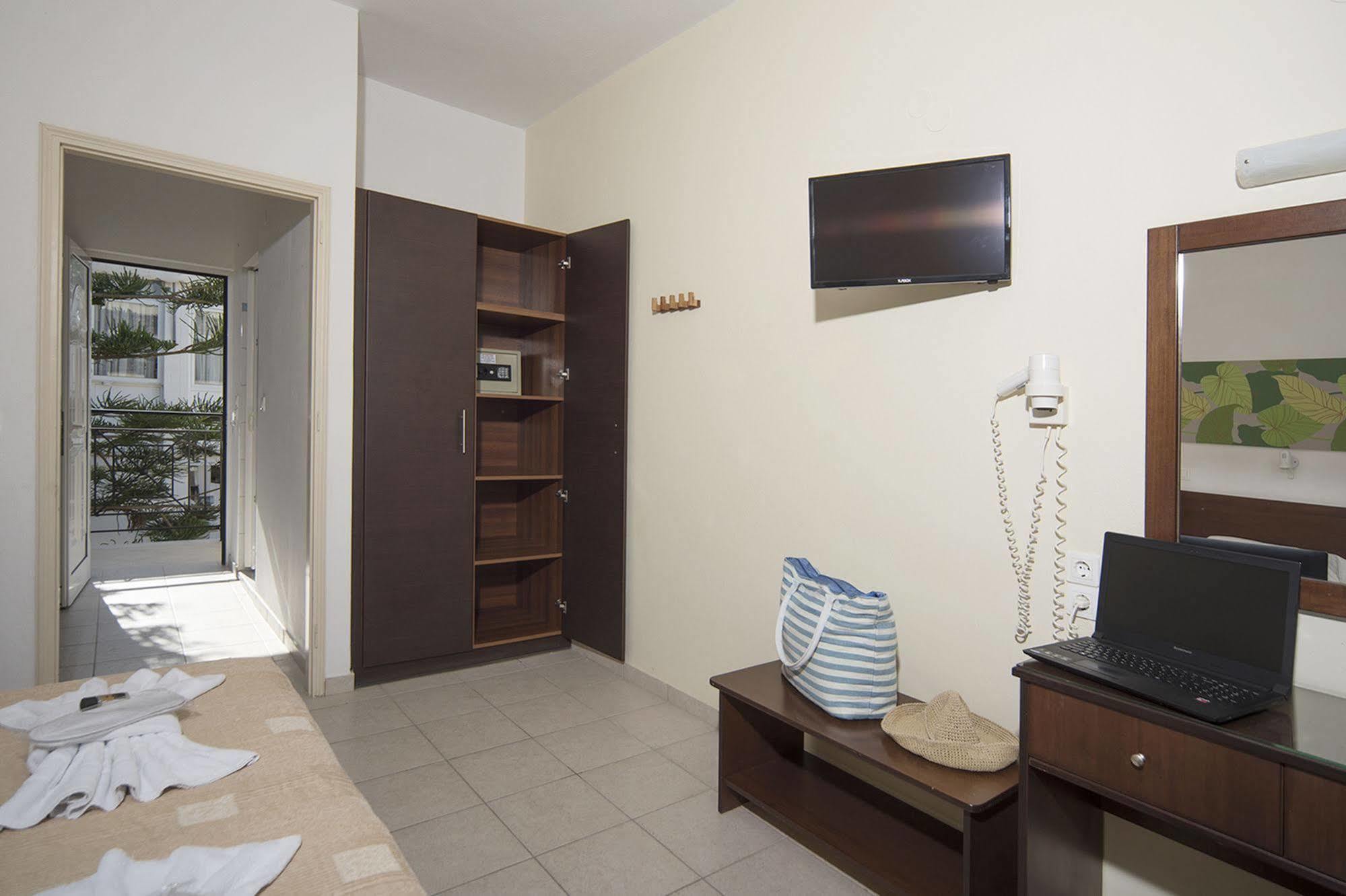 Metaxa Apartments Kávos Esterno foto