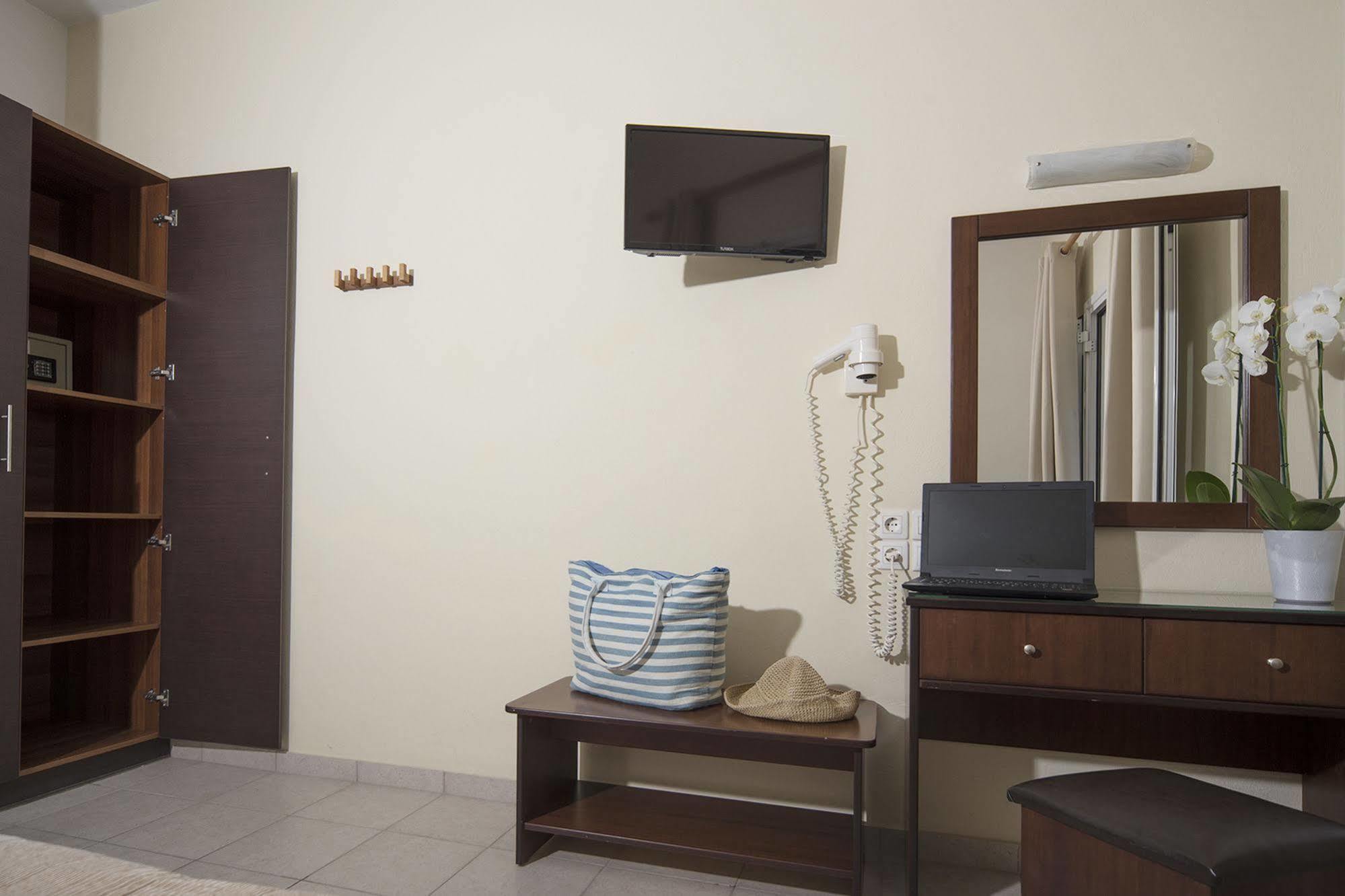 Metaxa Apartments Kávos Esterno foto