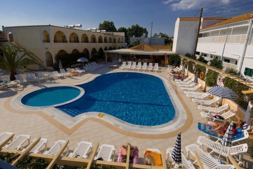 Metaxa Apartments Kávos Esterno foto